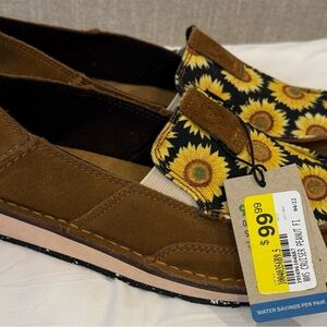Ariat Cruiser Loafers Shoes Womens Sunflower Print Slip On Leather Shoes 9.5B